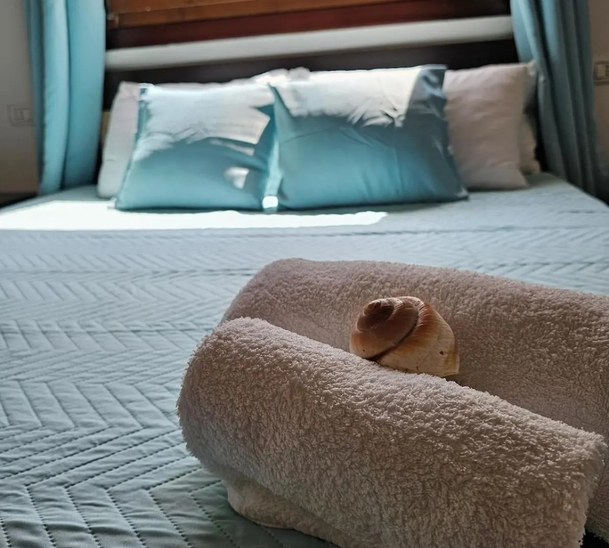 Villa La Maison Du Soleil With Private Poolの連絡先